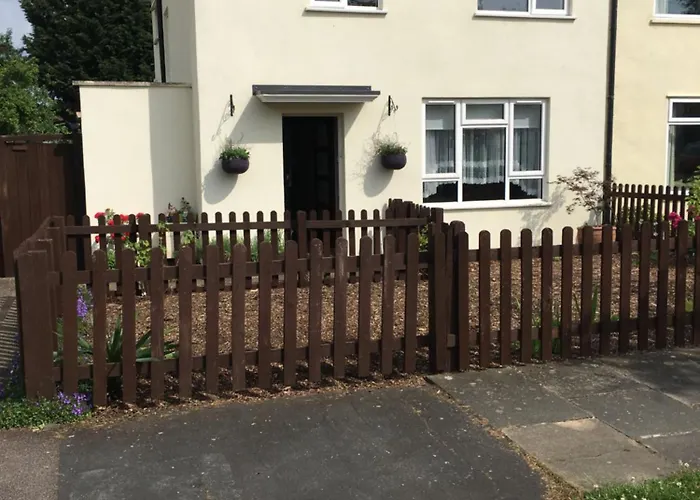 9 Bancroft Close